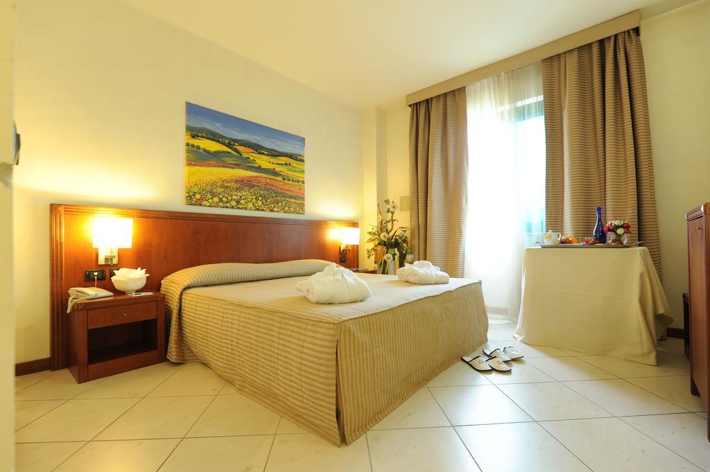 Hotel Parisi Nichelino Exterior photo