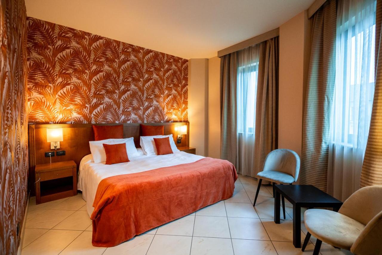Hotel Parisi Nichelino Exterior photo